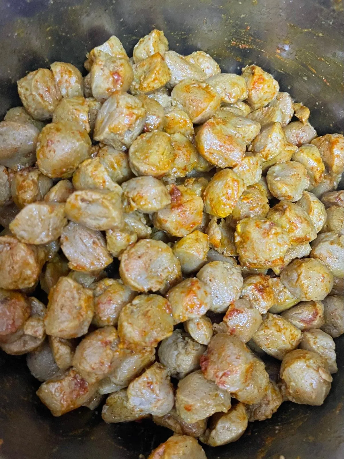 Step 3: In a bowl, combine the ingredients for the cooked soy meat, including the chili powder, tu